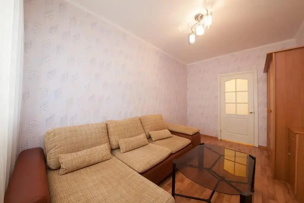 Красноярск: Apartments Kvartirov on str. Baturina, bld. 30/2