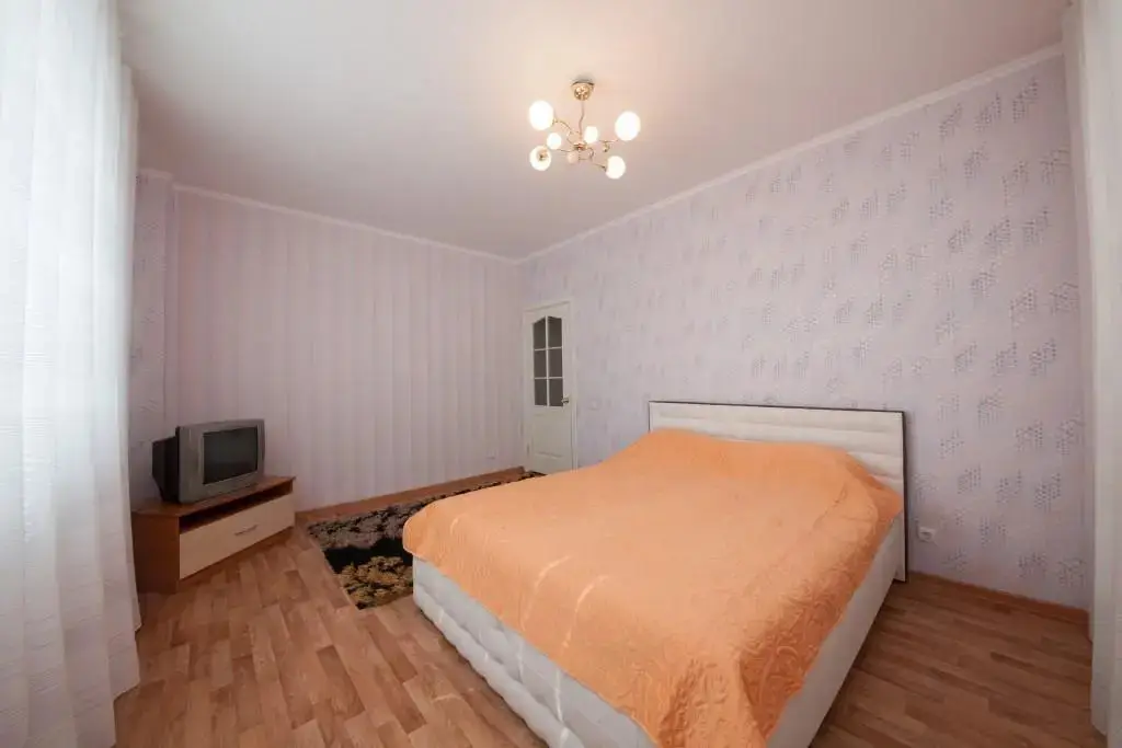 Красноярск: Apartments Kvartirov on str. Baturina, bld. 30/2