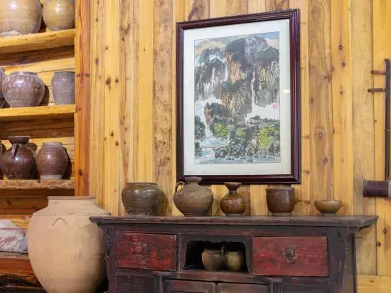 Чжанцзяцзе: Xiangmu Qingyuan Inn