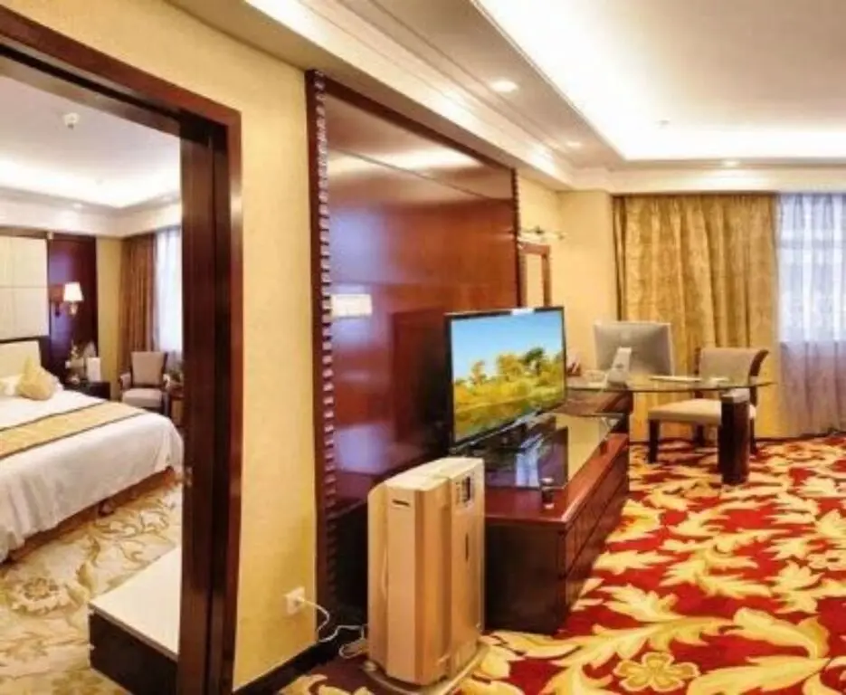 Урумчи: Mingyuan New Times