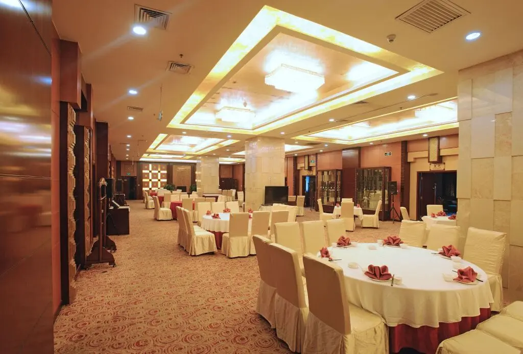 Урумчи: Mingyuan New Times