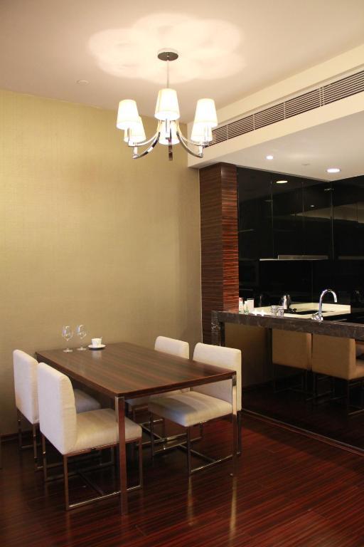 Гуанчжоу: Poly World Trading Center Serviced Apartment