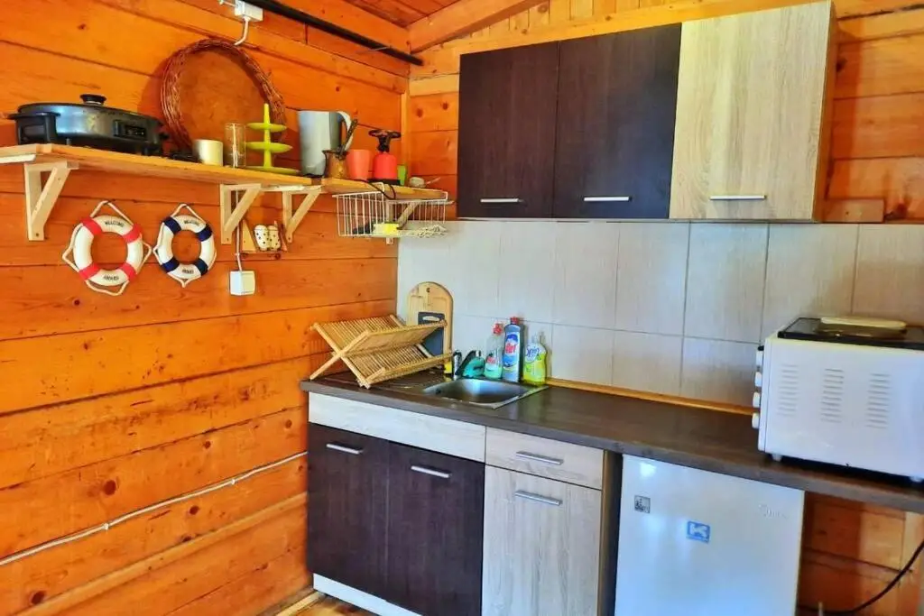 Горни Стой (Штойи и Эпермь): Ada Bojana-Jack Sparow's Cottage