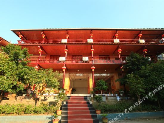 Shangli Hongta Hotel — фото 1