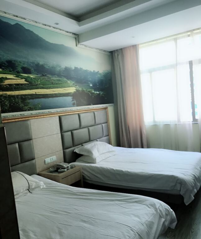 Иу: Jia Si Tai Hotel
