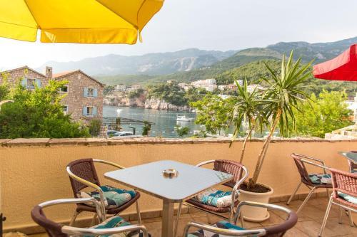 Пржно: Stone Beach Apartments