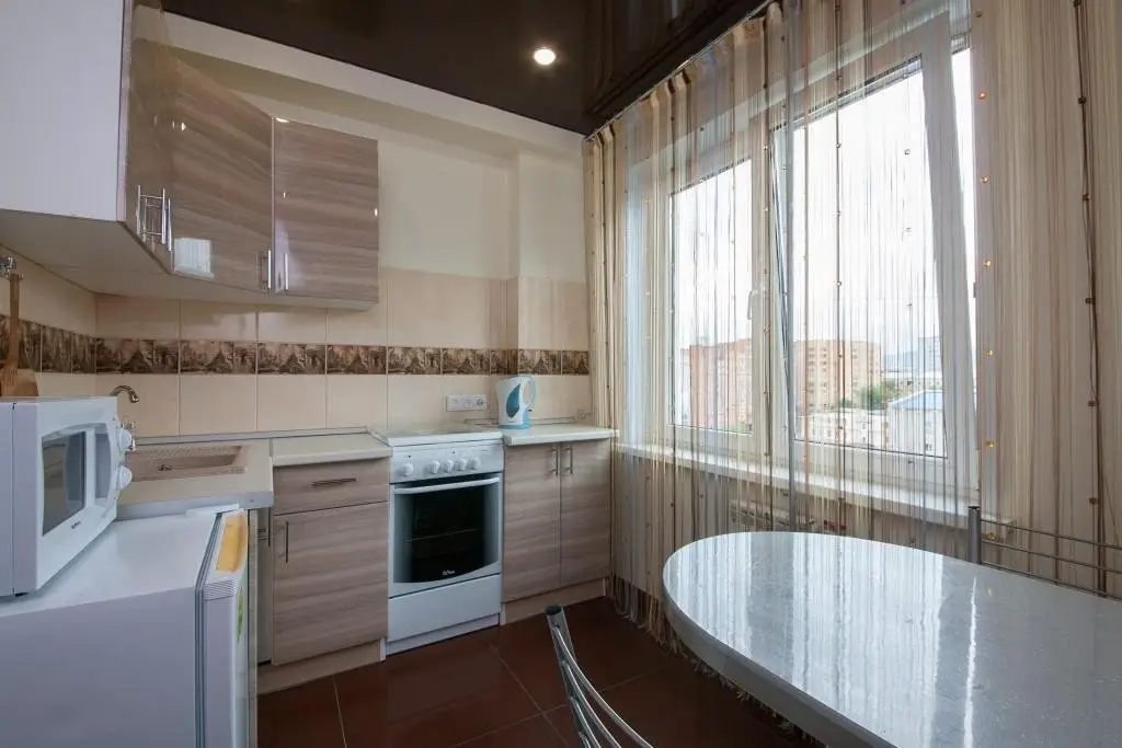 Красноярск: Apartments Kvartirov on str. Respubliki, 43
