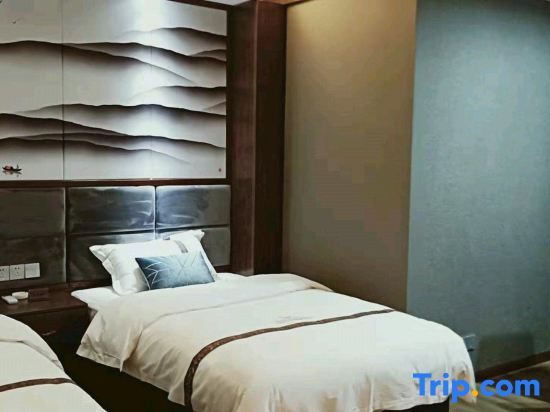 Чунцин: Shizhu Lianyi Business Hotel
