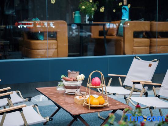 Чэнду: Yingang Smart Design Hotel (Chengdu Shuangliu International Airport Southwest Minda Branch)