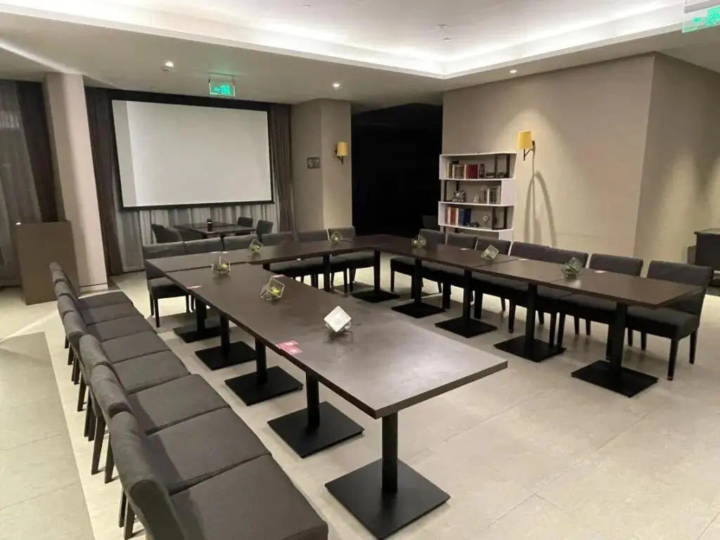 Шанхай: Motel168 Shanghai East JingLing Road Inn