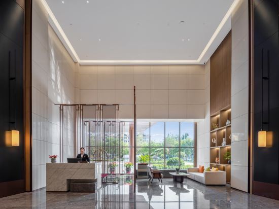 Цзинань: Grand New Century Hotel Jinan