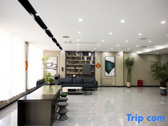 Баодин: Xiongxian Qiancun Business Hotel