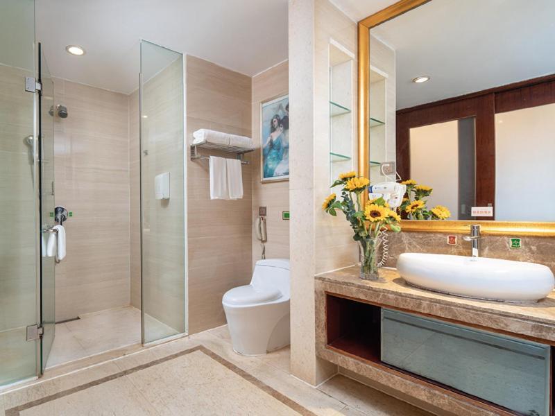 Дунгуань: Huazi Hotel - Sanming