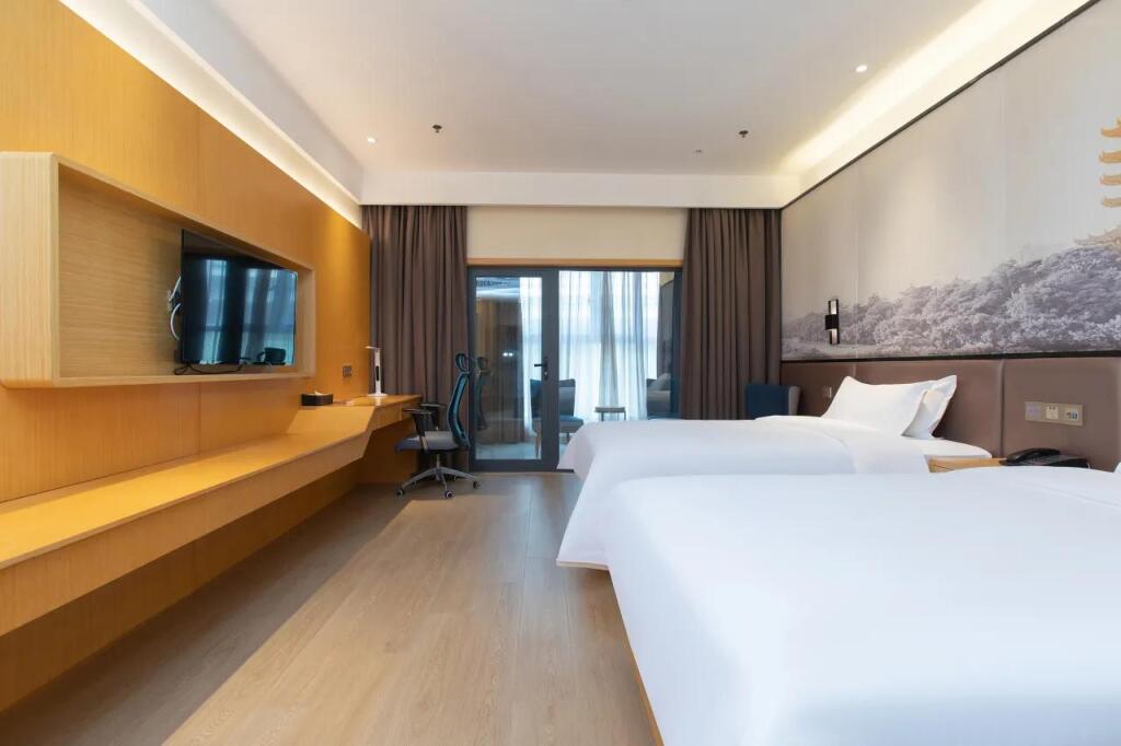 Ухань: Starway Hotel