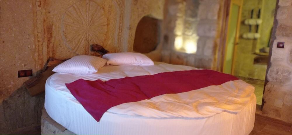 Ургуп: Ottoman Cave Junior