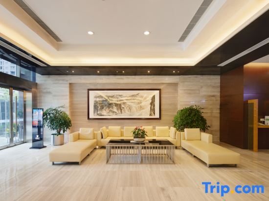 Чэнду: Three Gorges Serviced Apartments