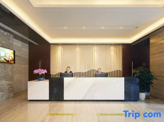 Чэнду: Three Gorges Serviced Apartments