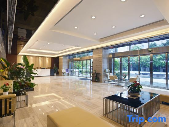 Чэнду: Three Gorges Serviced Apartments