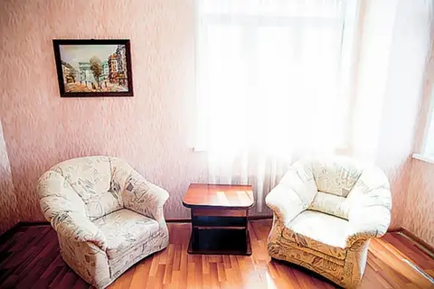 Broadway Apartment Ulitsa Alexeeva 43 — фото 1
