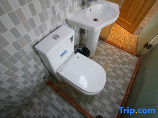 Шанхай: Meicun Chain Hostel (Shanghai Ninghong Road)