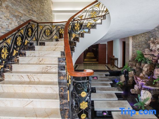 Даньдун: Chaoda Hotel