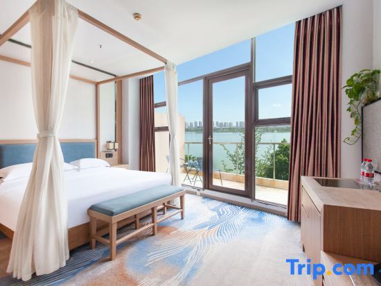 Суйнин: Shenxiangtang Riverview Art Hotel (Suining Dingsheng International Wanda Plaza)
