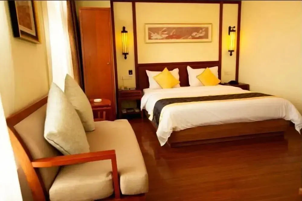 Миян: HomeJoyler Vacation Apartment (Yunling Shengshi Jiayuan)