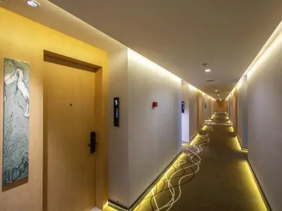 Нинбо: see only hotel