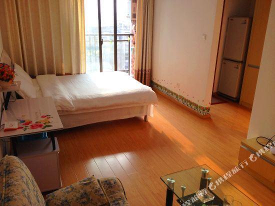 Чунцин: Xinyi Family Apartment