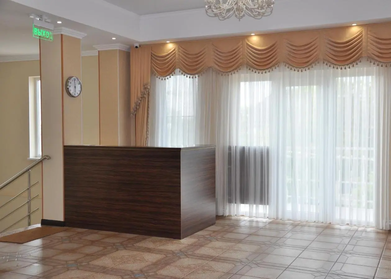 Приморско-Ахтарск: Apartments Viktoriia