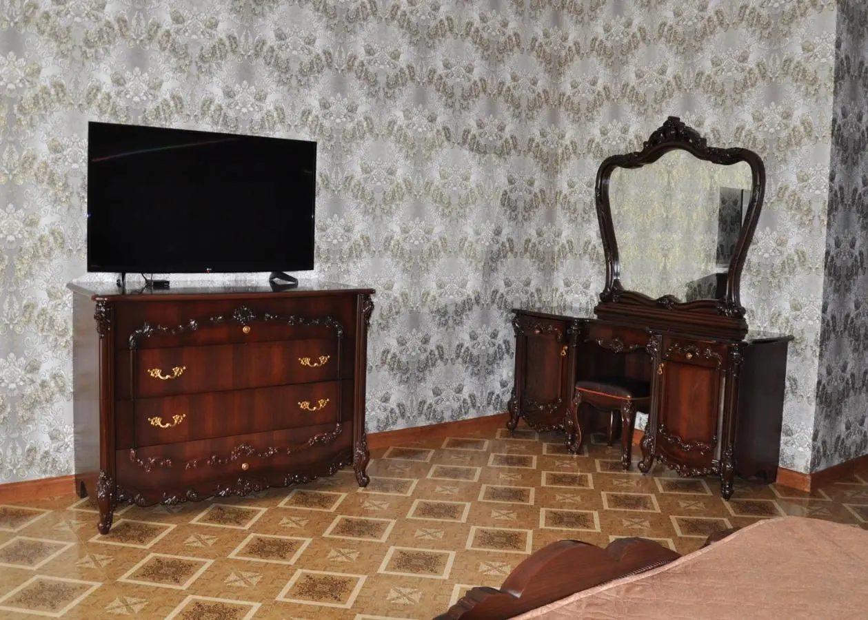 Приморско-Ахтарск: Apartments Viktoriia