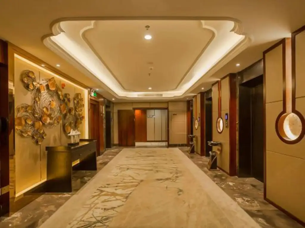Haowei Kairui Hotel (Jingshan Railway Station Inn) — фото 1