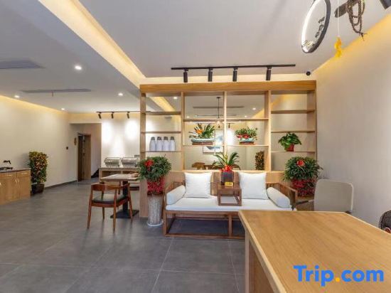 Уси: Liyang Nashan Nashui Homestay (Tianmu Lake Yushui Hot Spring)