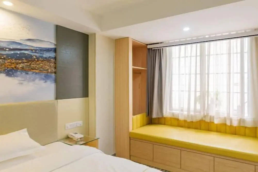 Гуанчжоу: Guangzhou Jinfeng Apartment