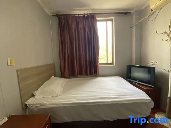 Шанхай: Xinjiyuan Hostel