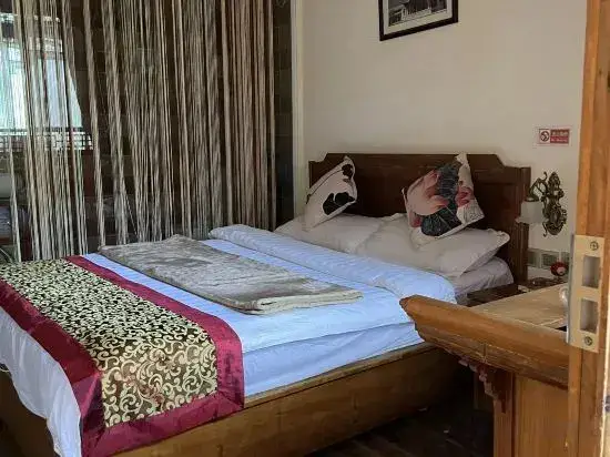 Дали: Henglu Inn