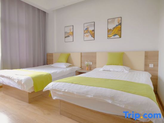 Хуаншань: Shexian Shendu Wenfa Hotel