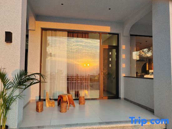 Хэнъян: Mountain and Courtyard Homestay