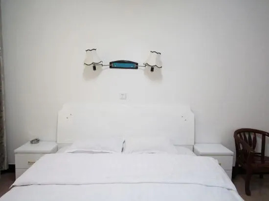 Цзюцзян: Jiujiang Longxiang Express Hotel (Lushan High-speed Railway Station)