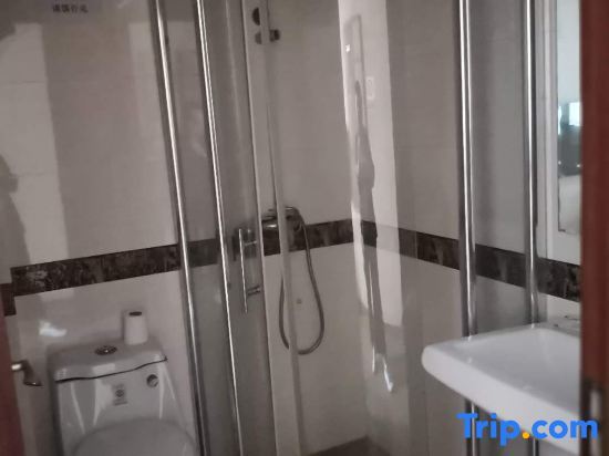 Шанхай: Jinyi Holiday Hostel (Shanghai South Songjiang Railway Station)