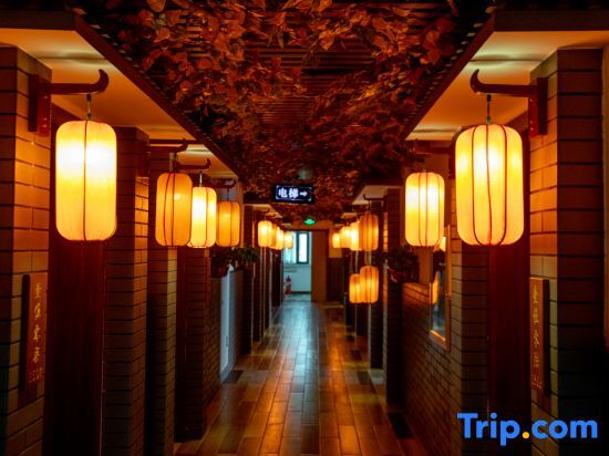 Sunshine 100 Holiday Hotel (Changyi District Government Branch, Zhongxing Street, Jilin) — фото 1