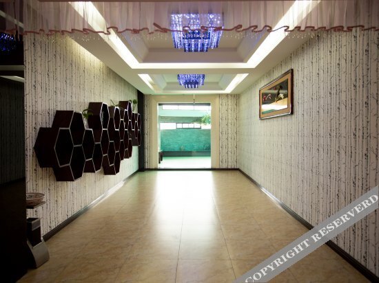 Цзиюань: Kaixuan Hotel