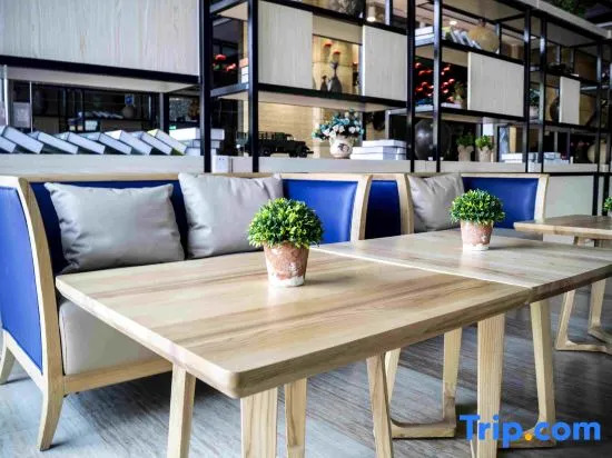 Чжухай: City Encounter Boutique Art Hotel