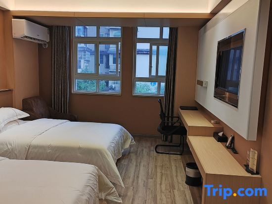 Эньши: Shiji Jinyuan International Hotel