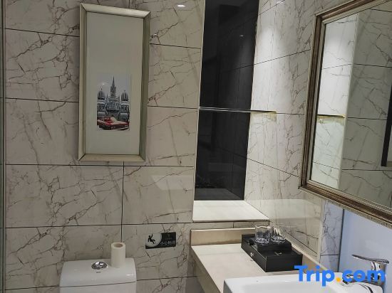 Эньши: Shiji Jinyuan International Hotel