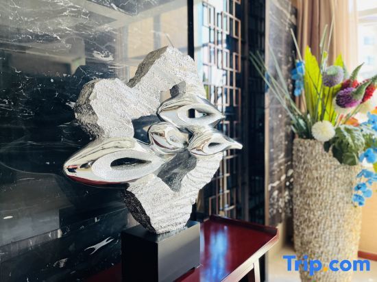 Эньши: Shiji Jinyuan International Hotel