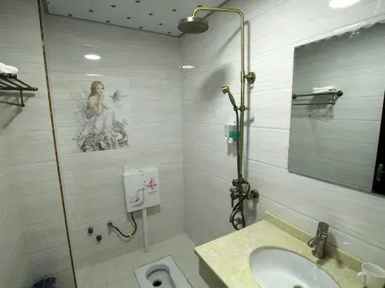 Яншо: Yangshuo Qunxianhui Hotel (Yulonghe Scenic Area)