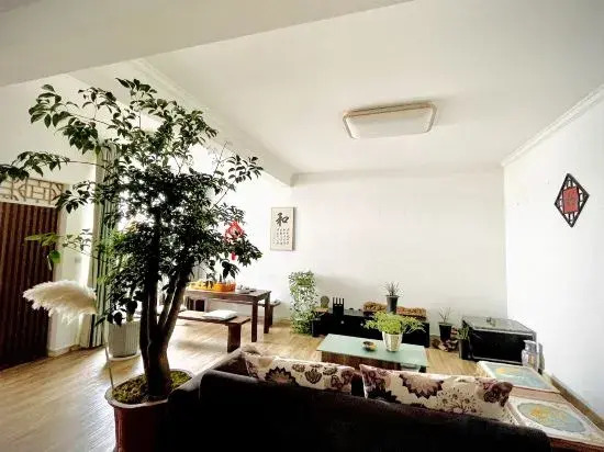 Дали: exude good luck residence