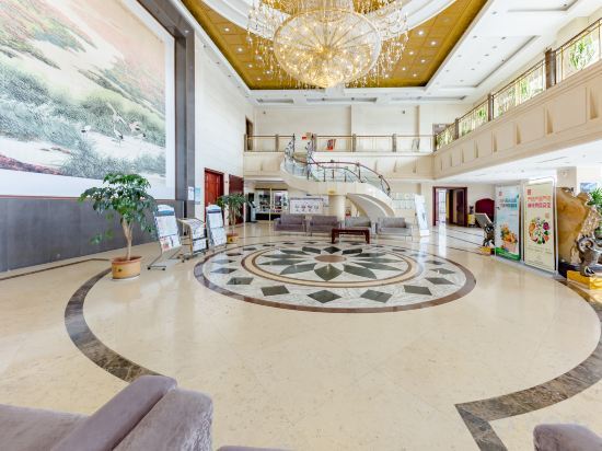 Дунъин: Kenli Hotel