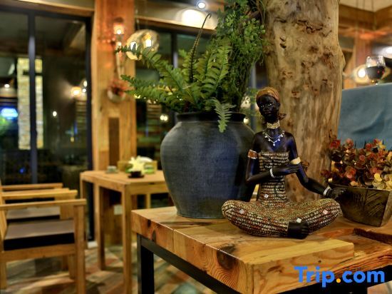 Цзясинь: Jiuqi Wuzhen Anxiang Courtyard Boutique Hotel